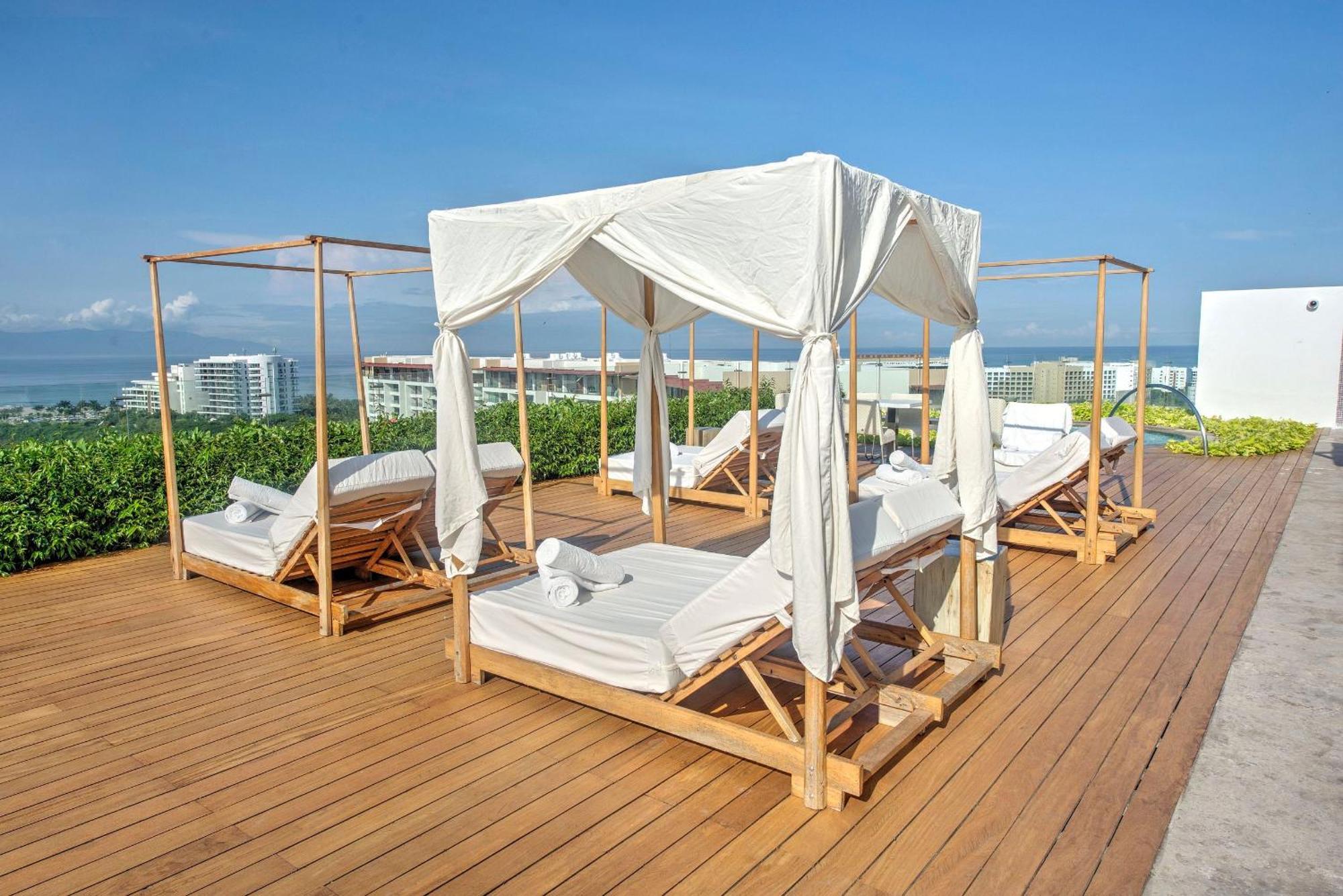 The Grand Luxxe Three Bedroom Spa Suite นวยโวบาญาร์ตา ภายนอก รูปภาพ